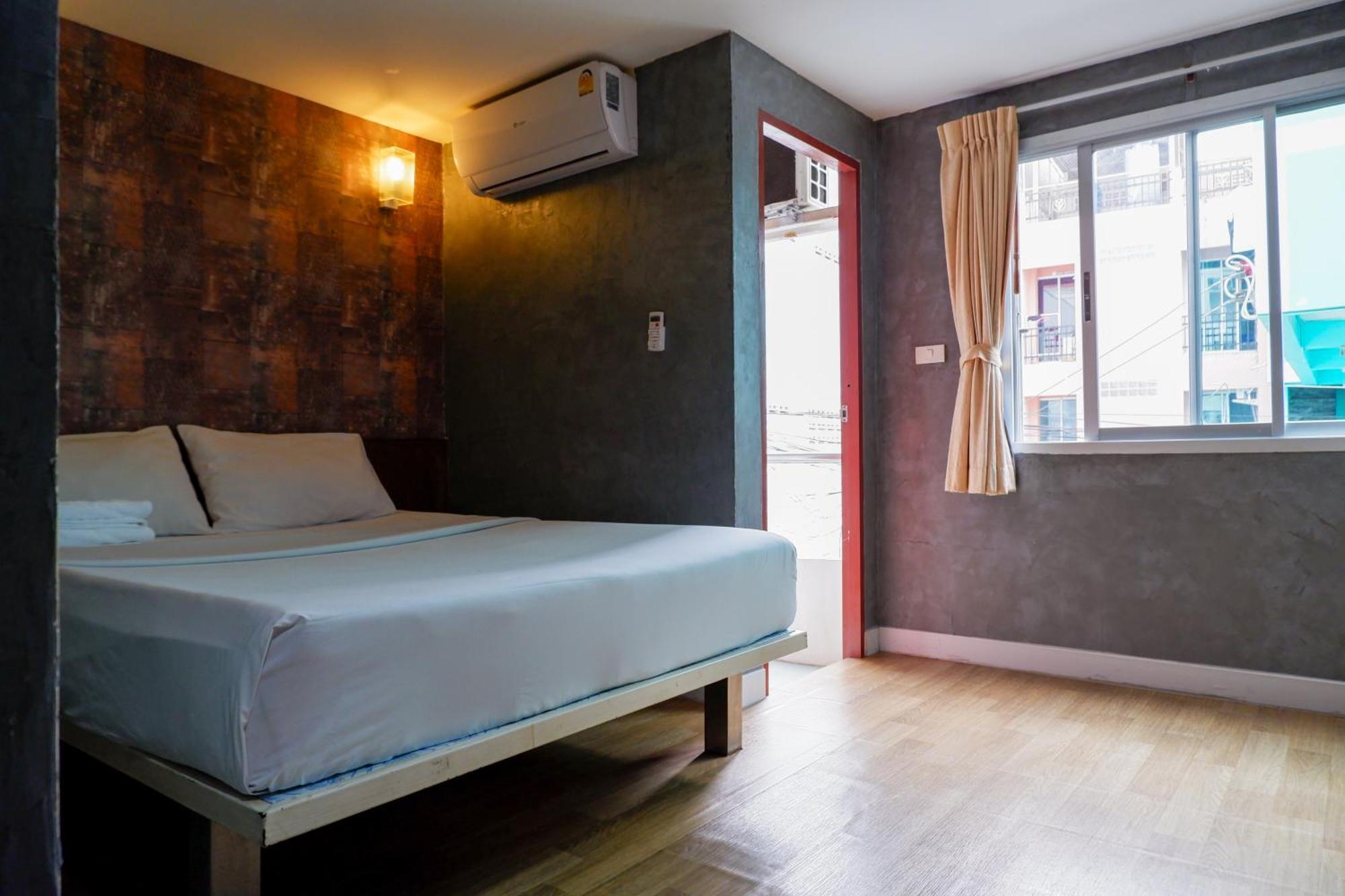18 Coins Budget Hotel Pattaya Zewnętrze zdjęcie