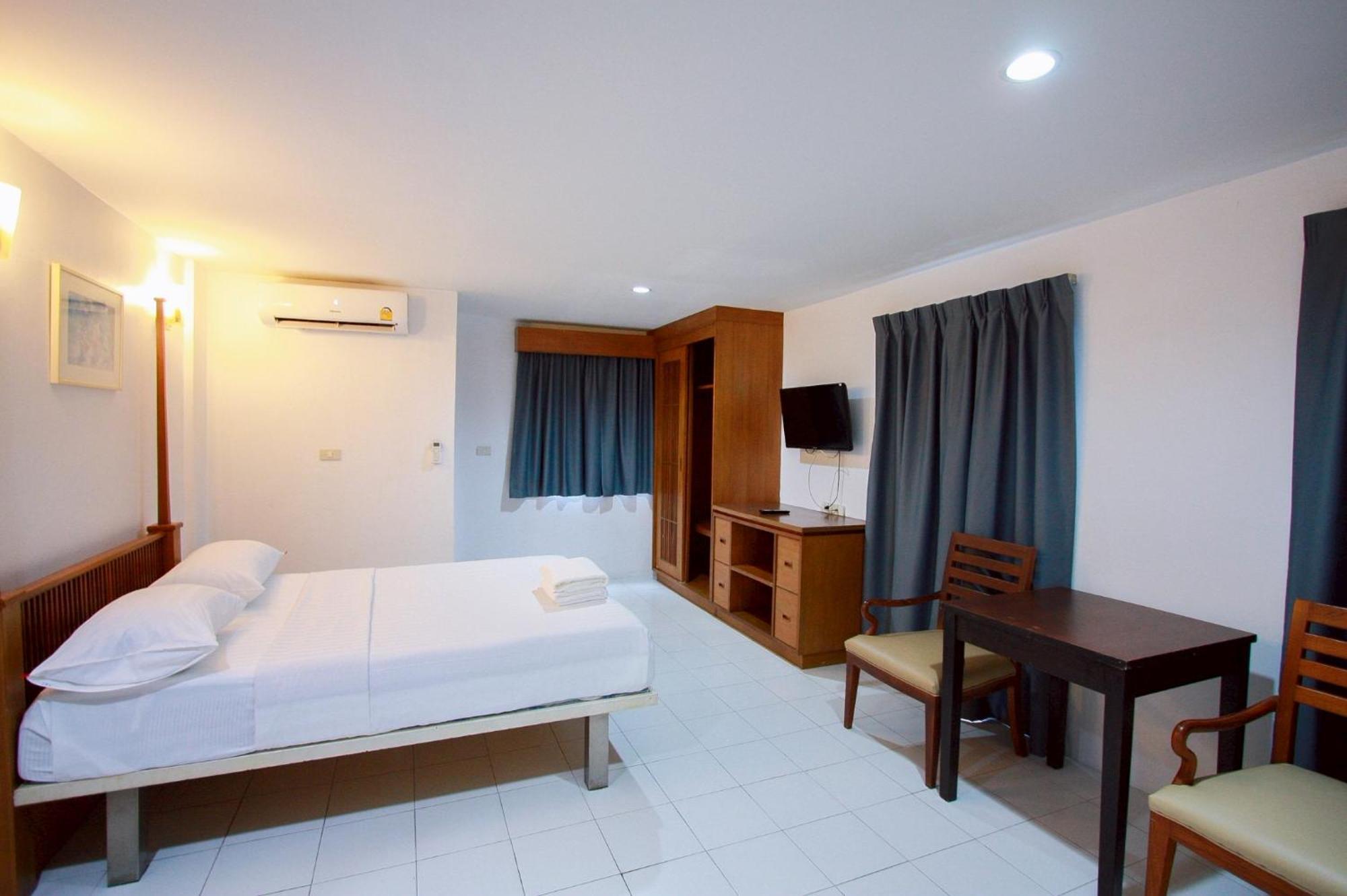 18 Coins Budget Hotel Pattaya Zewnętrze zdjęcie