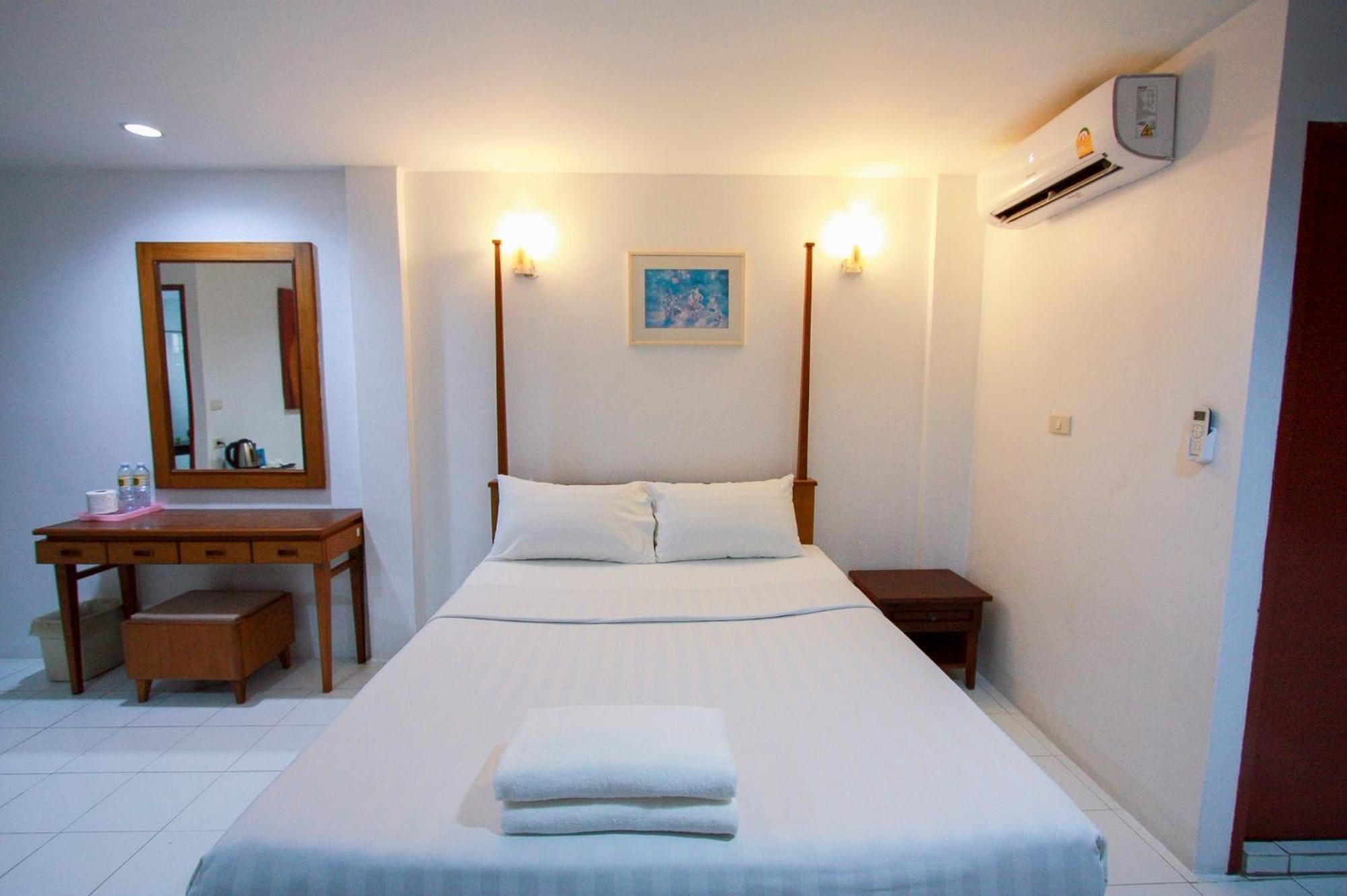 18 Coins Budget Hotel Pattaya Zewnętrze zdjęcie